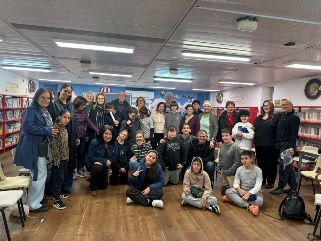 מגדלור של סיפורים